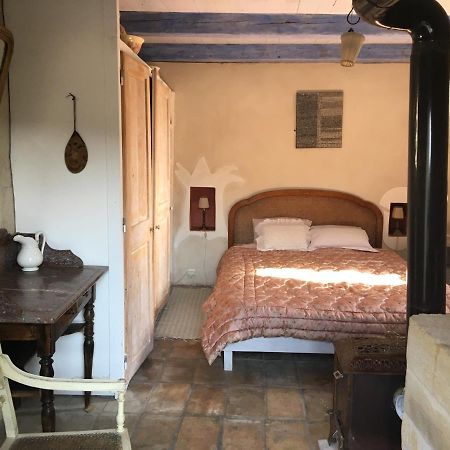 Les Chambres D'Elise Collias Eksteriør billede