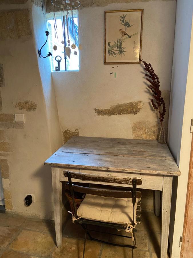 Les Chambres D'Elise Collias Eksteriør billede